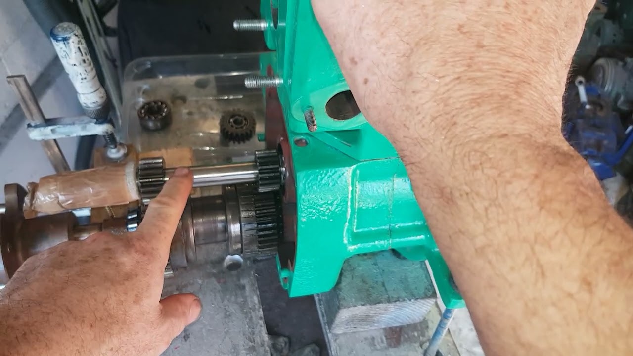 vire gearbox , operation and cause of damage by remote control