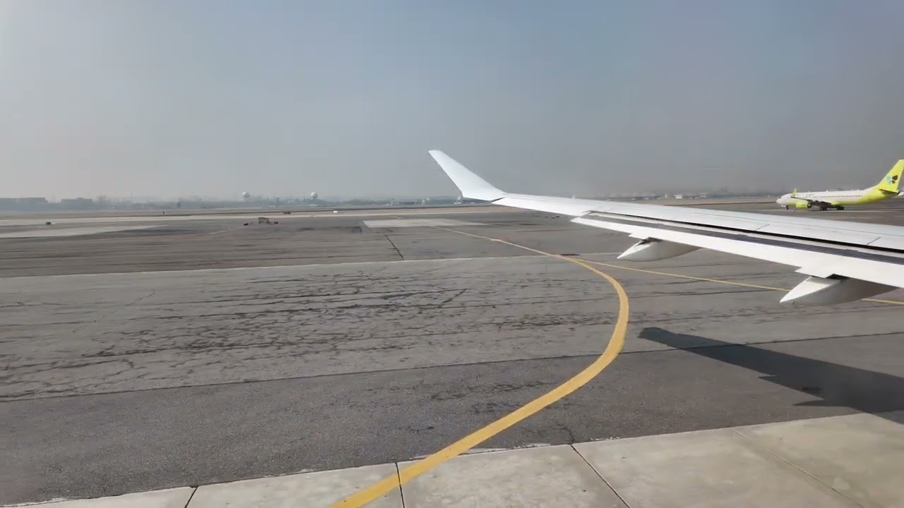 대한항공  A220 -300  / HL8093 / 김포-부산  / 승무원 기내방송 / 김포공항 이륙영상  #대한항공#김포공항#이륙영상#A220#koreanair#기내방송