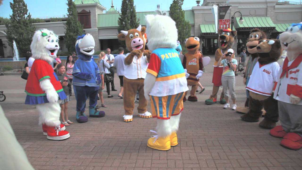 Parade des mascottes à la Ronde