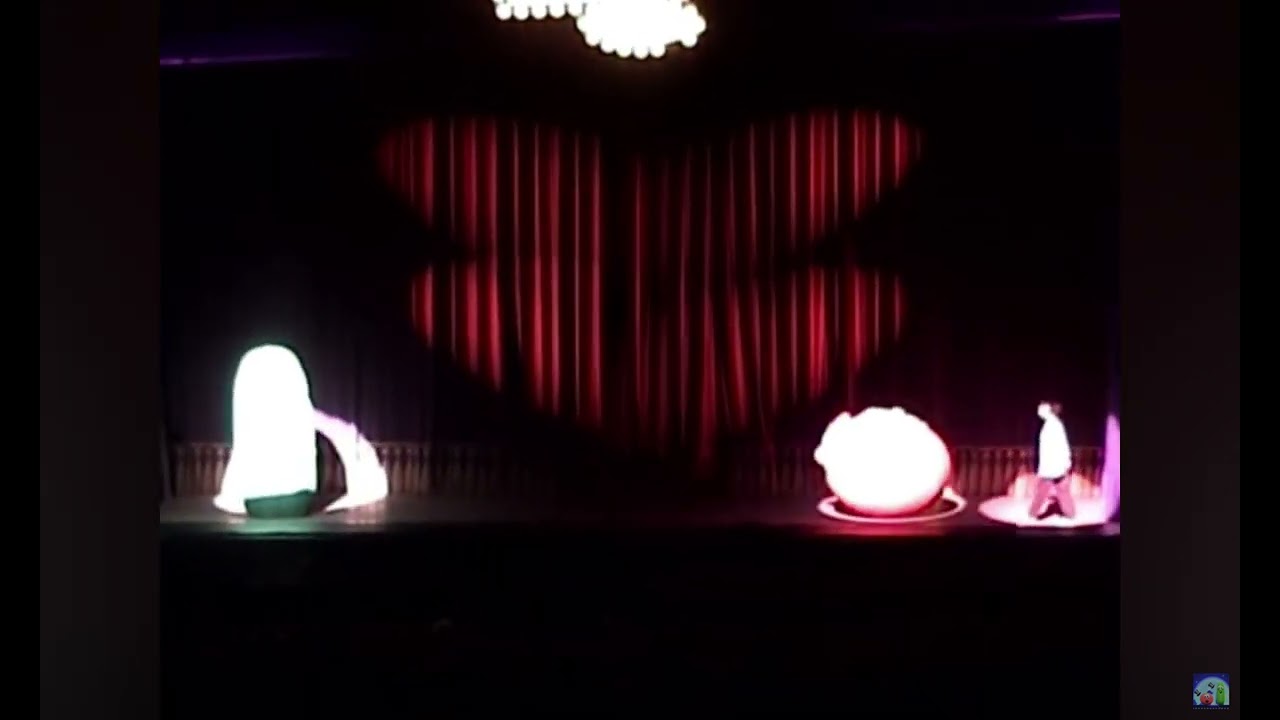 Veggietales: Live On Stage! - Bob and Larry crying because of a bible verse