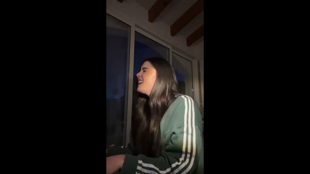Chiara cantando 'G3 N15' de Rosalía