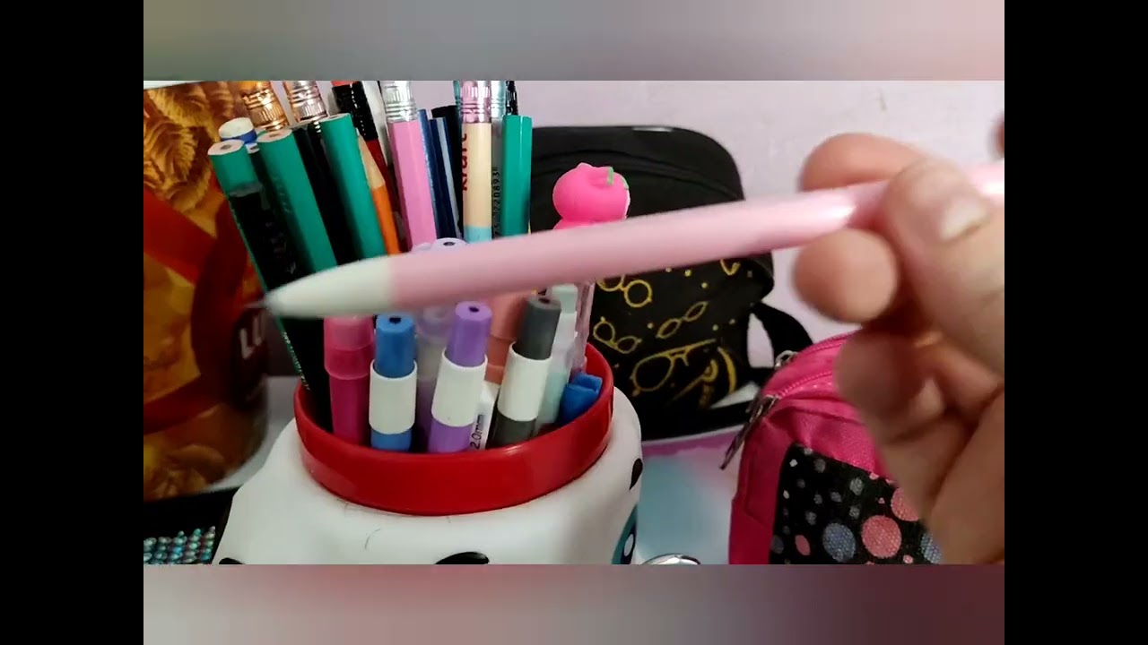 Material escolar, faculdade de Pedagogia 2023.