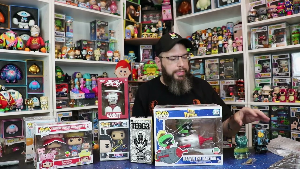 HUGE $500 SmeyeWorld Kitchen Sink Mystery Box...Funko Grails and MORE! Big Hits!