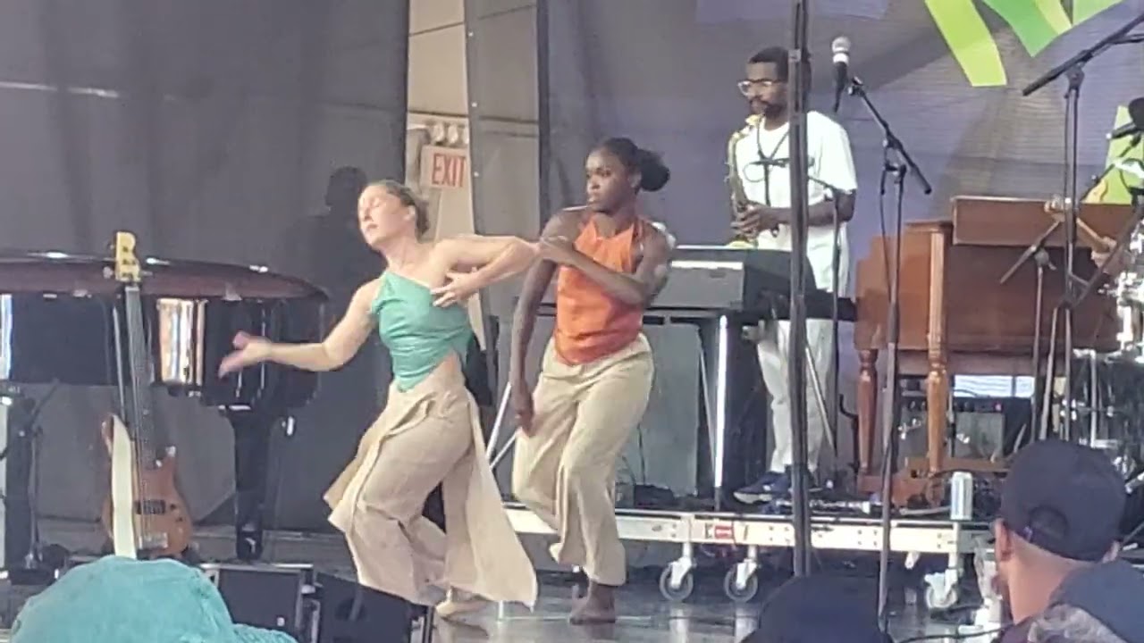Esperanza Spalding - Dancing the Animal (mind)