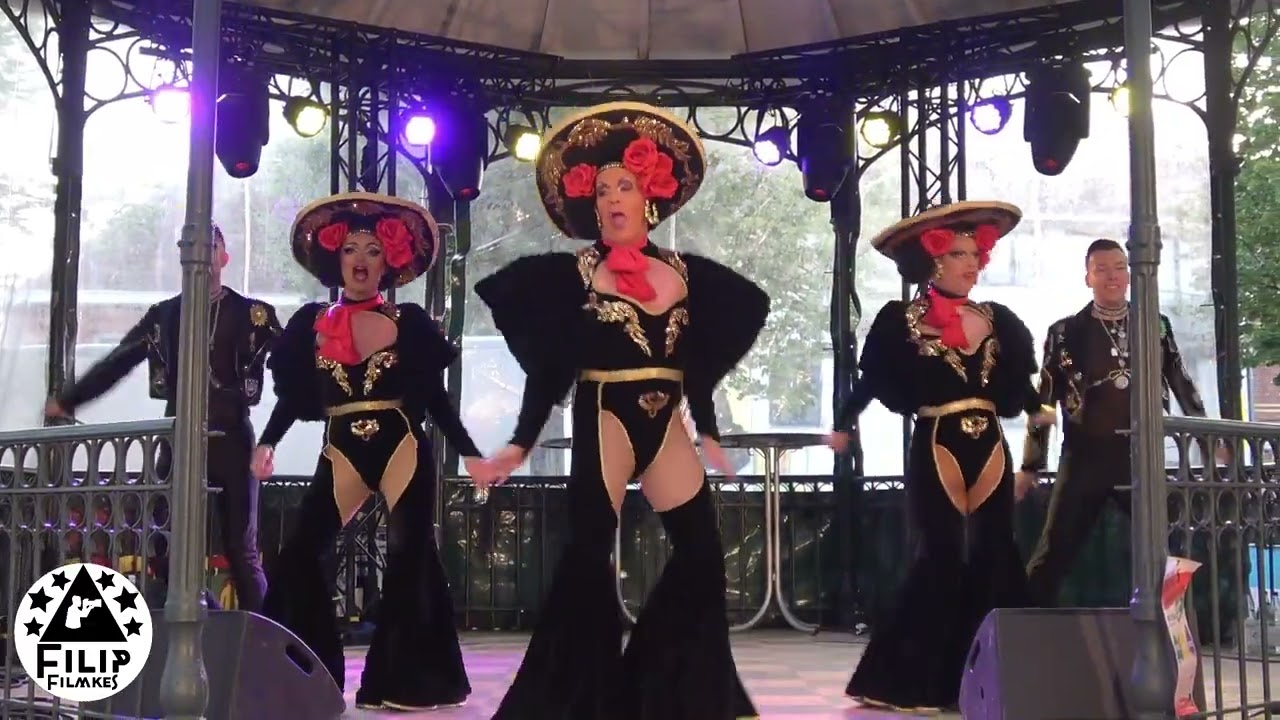Les Folles de Gand -opening s  nr  Travestieshow