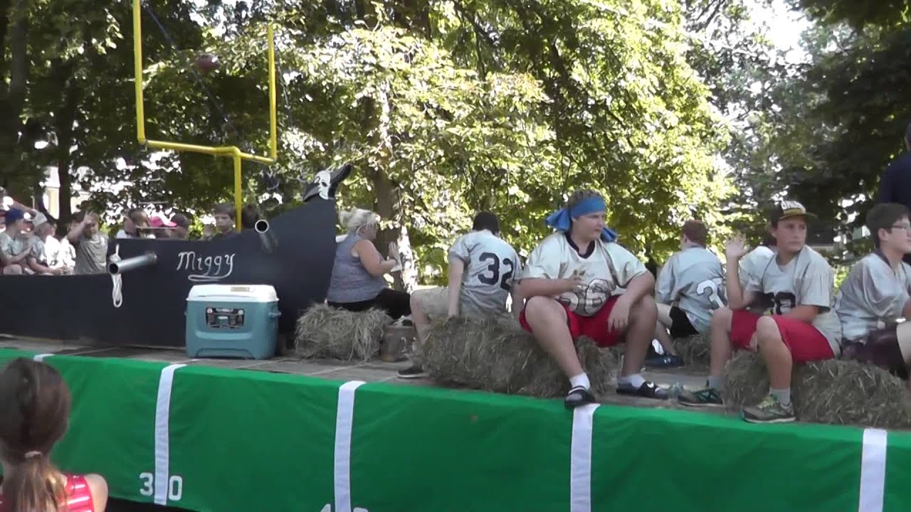 Privaters Football Club Float -Gold Saucer Parade
