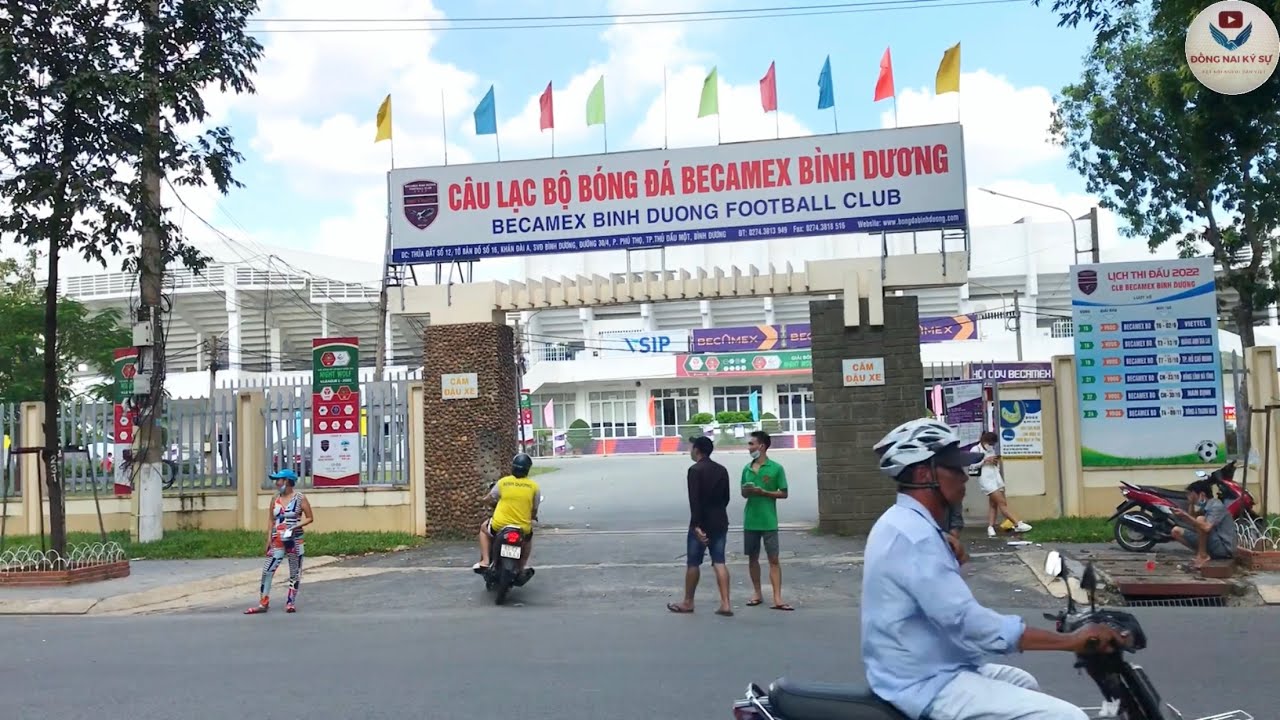 Ký Sự Bình Dương | Xem Bóng Đá Tại Sân Gò Đậu Và Thăm Chợ Đêm Phố Đi Bộ Bạch Đằng #ĐồngNaiKýSự