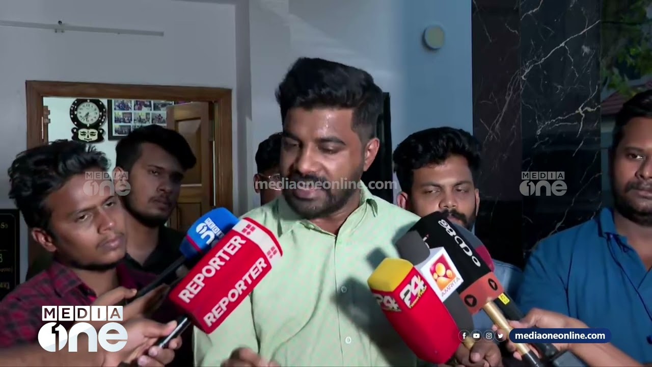 SFI അവർ നാല് പേരല്ലല്ലോ... SFIയുടെ പേര് പറഞ്ഞാണ് ഇത് കാണിച്ചതെന്ന് നിങ്ങളോട് ആരാ പറഞ്ഞേ ? | PM arsho