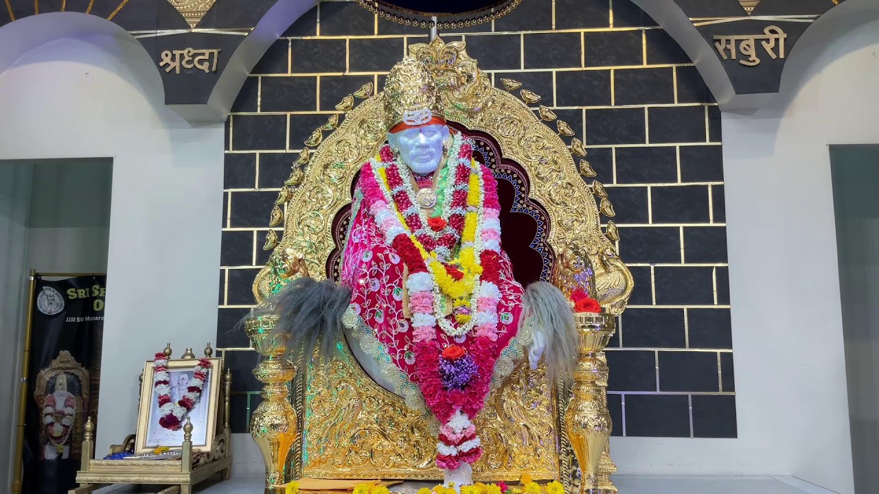 Ganesha,Dattatreya, Dwarakamayi,Baba Abhishekam