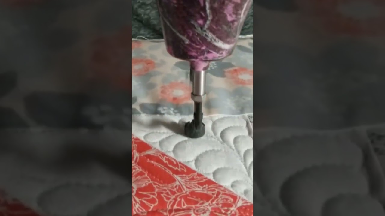 Free motion feathers on my longarm 