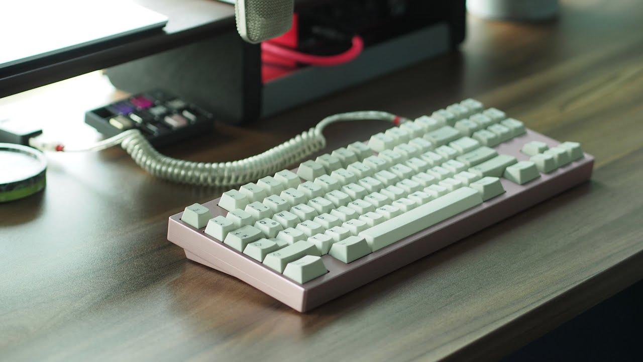 TGR Jane V2 Vintage MX Ergo Clears with FR4 Half Plate Typing Sound Test