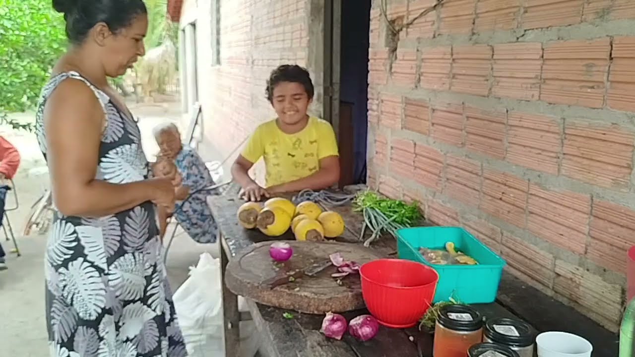 fiz galinha caipira pra almoçar com a vovó