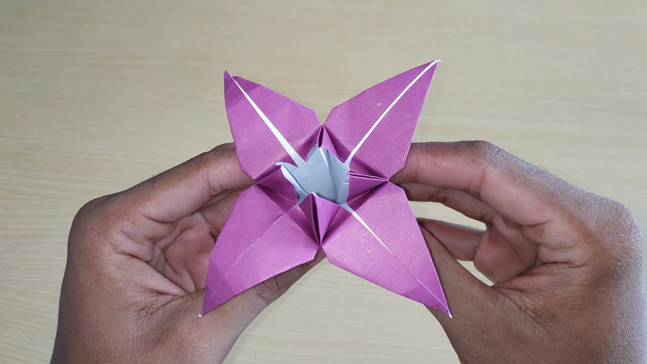 Origami bunga terompet