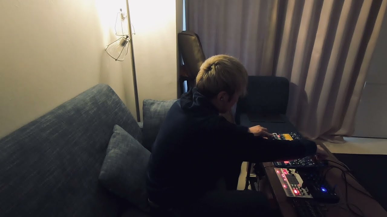 KORG EMX-1 , volca sample