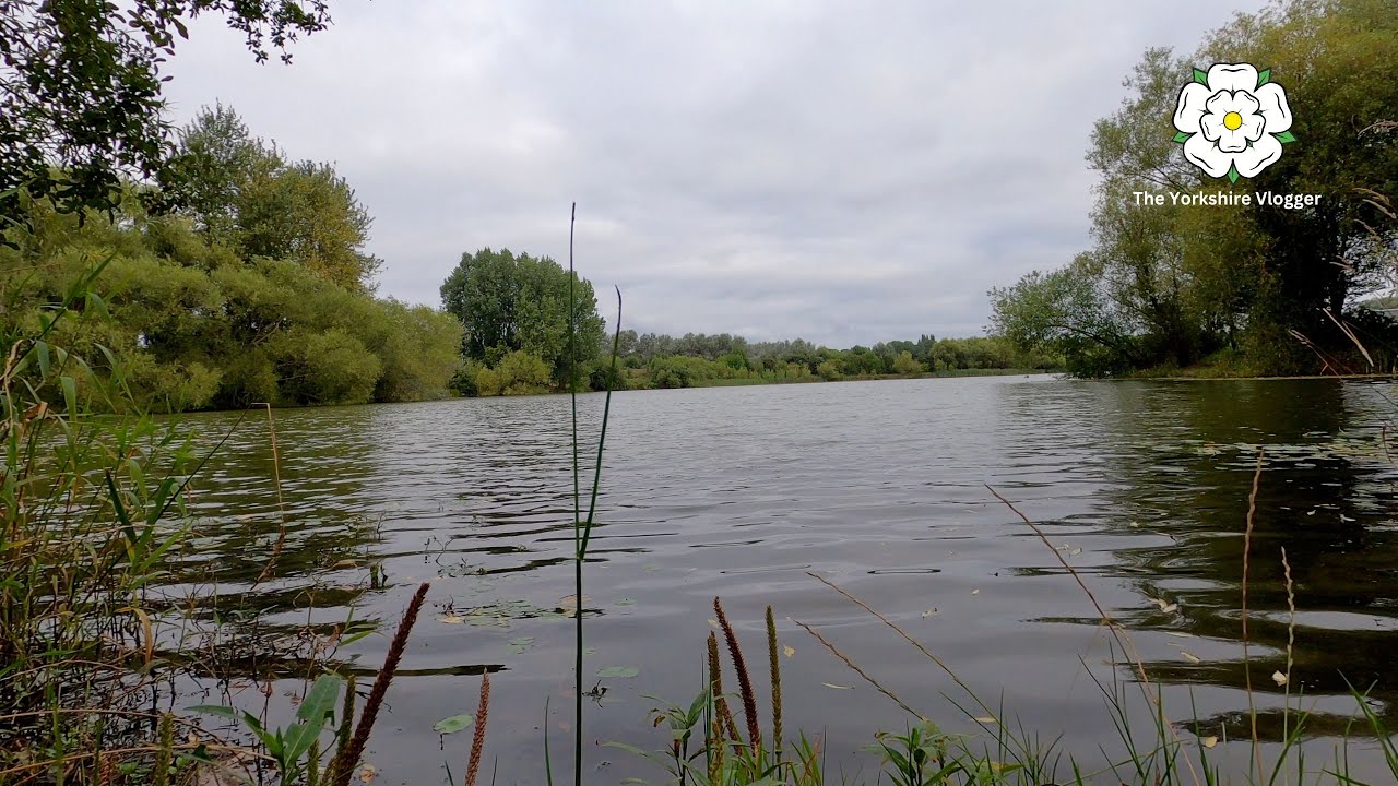 Wakefield Lagoon & Canal Walk in full 4K Video (Ultra HD)