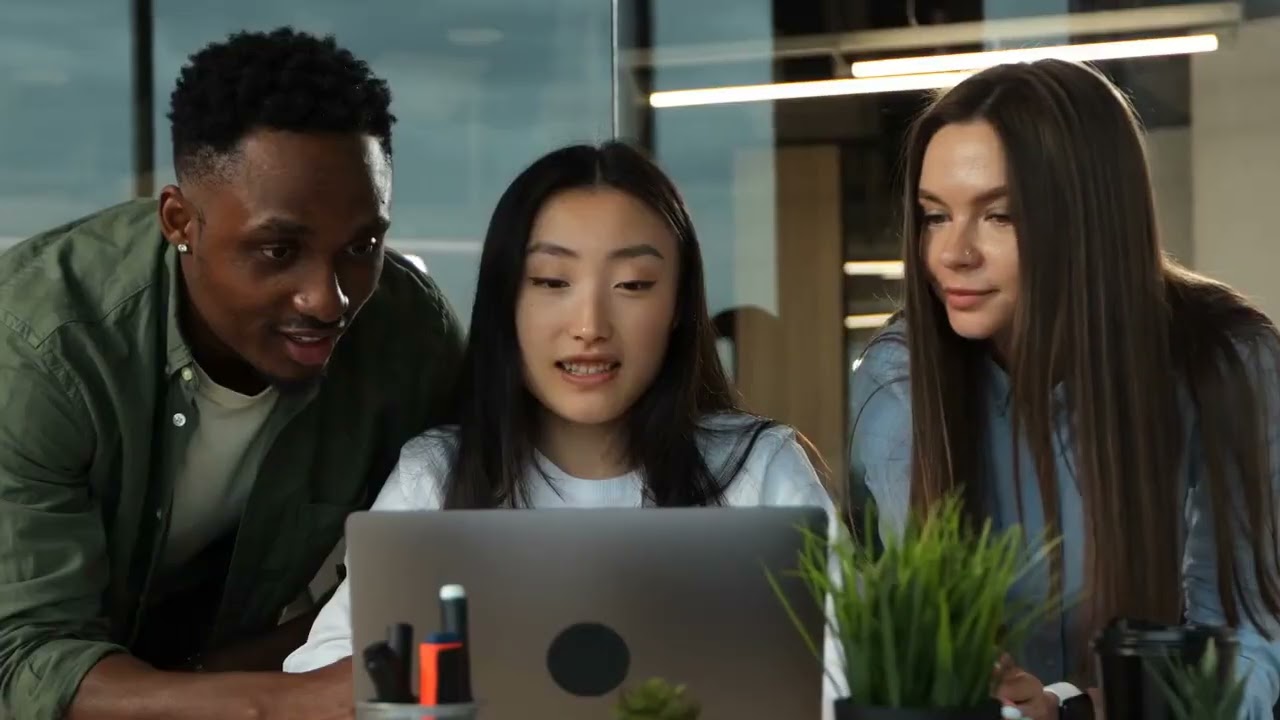What Can You Expect to Earn as a Senior Accountant? 💰 | Salary Insights in 60 Seconds!