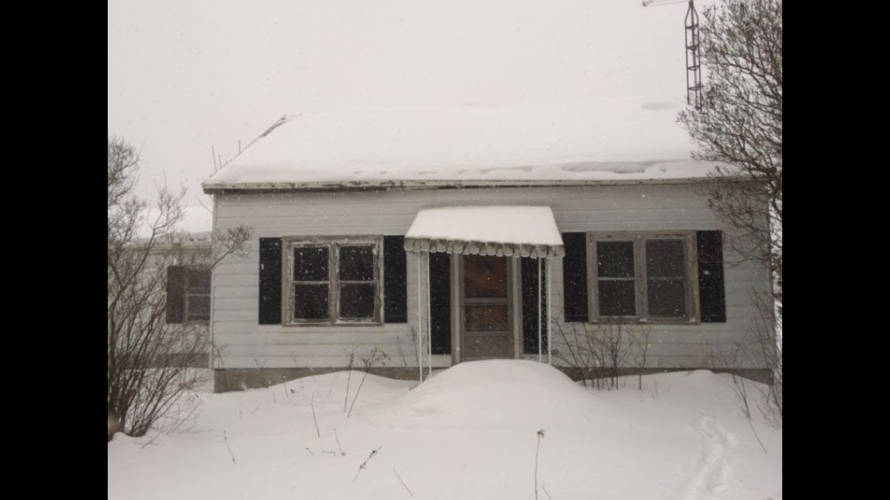 Exploring an Interesting House and Property in Kawartha Lake