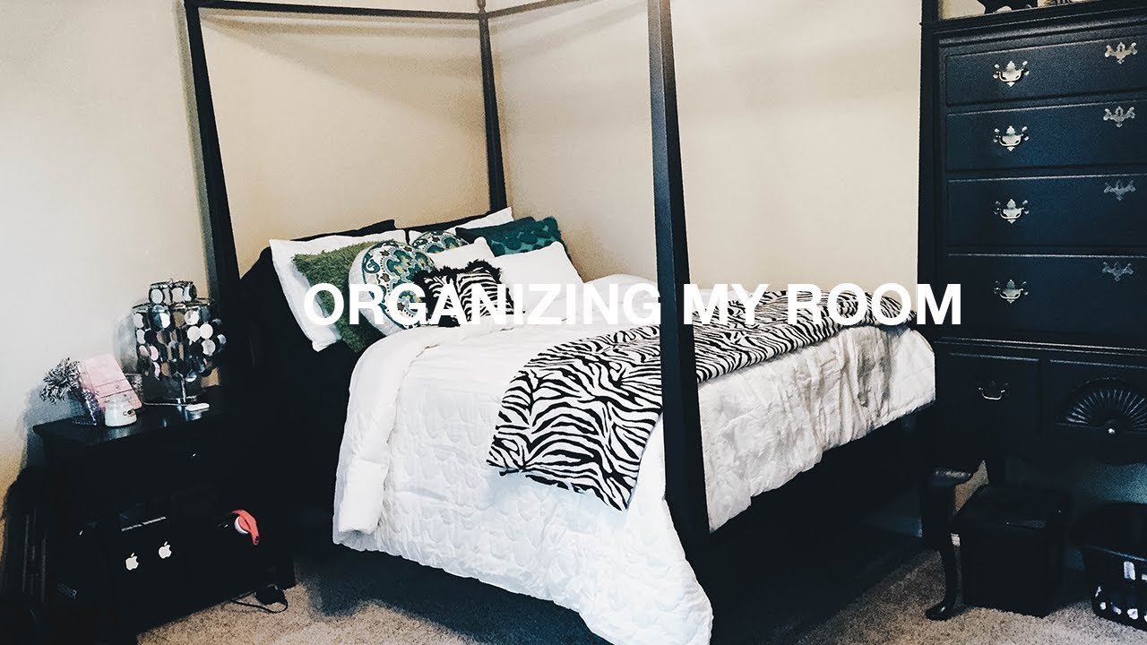 Organizing My Room (Time Lapse)