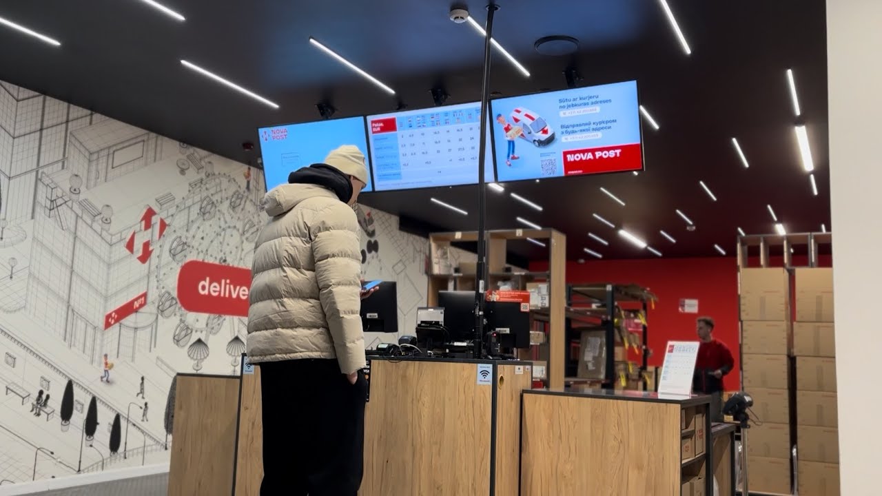 Рига день 27. Нова Пошта потеряли мою посылку. Получили проездной. Какие пиццерии в Риге лучшие?