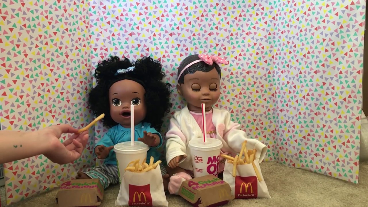 Luvabella Doll and Baby Alive Snackin' Sara go on McDonald's outing!