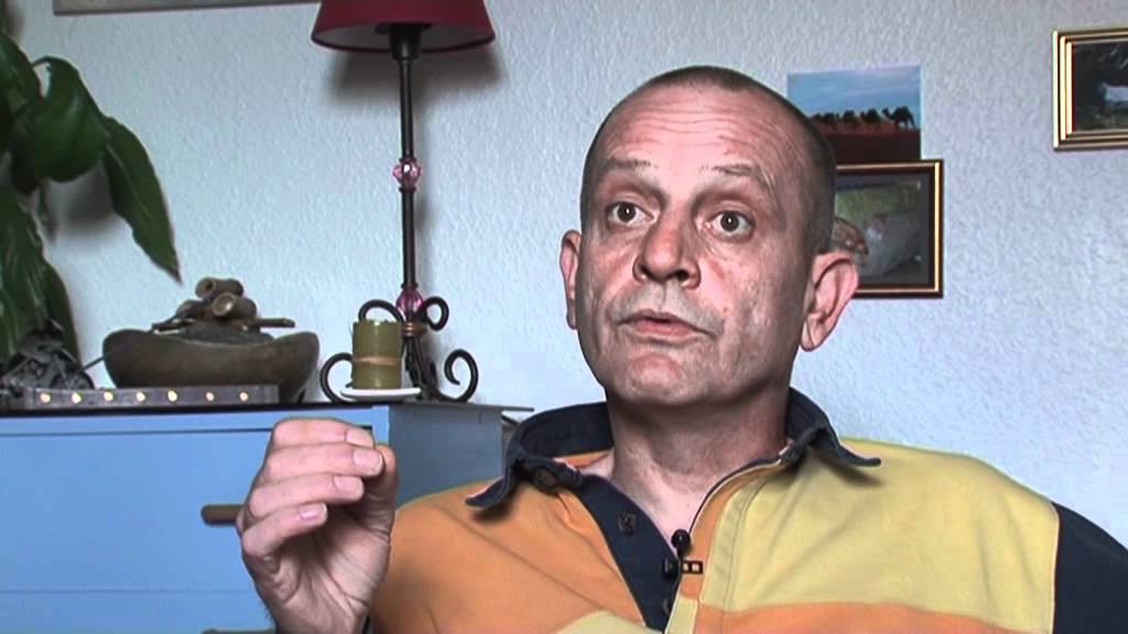 ‪Habitat indigne : trois itin&eacute;raires r&eacute;sidentiels en logement indigne DIHAL Lille M&eacute;tropole‬