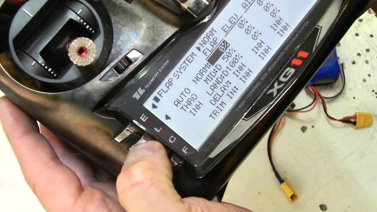 dual servo aile,ele, flaps in jr xg11