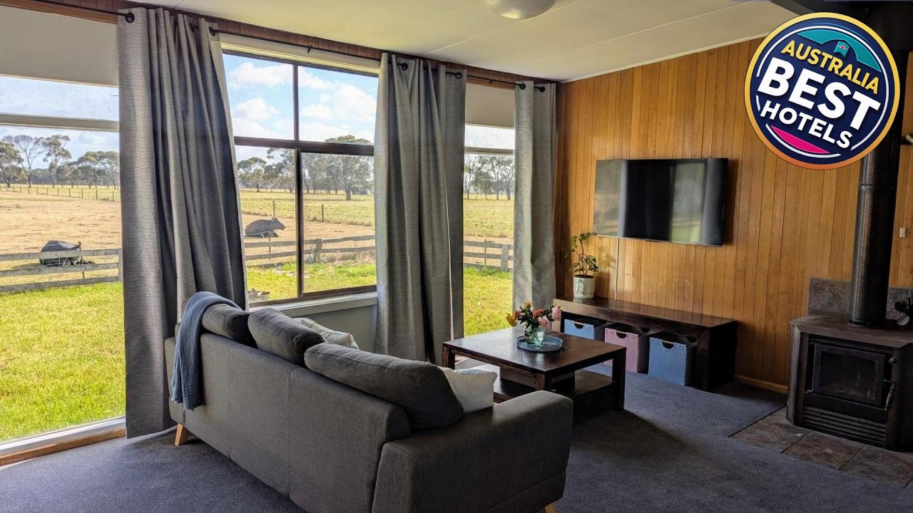 Cosy Connewarre Cottage | Ocean Grove, Australia | Hotel Review 🏨