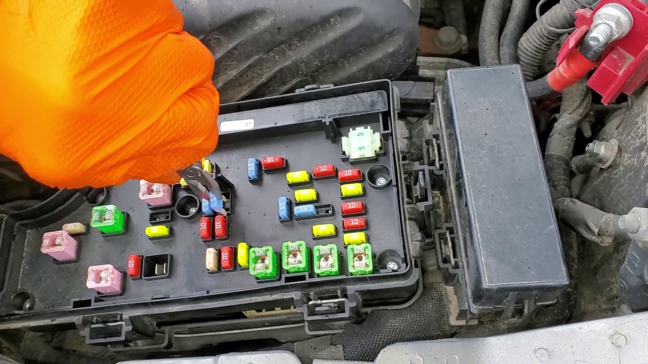 2013 Chrysler 200 Radiator Cooling Fan Relays & Fuses