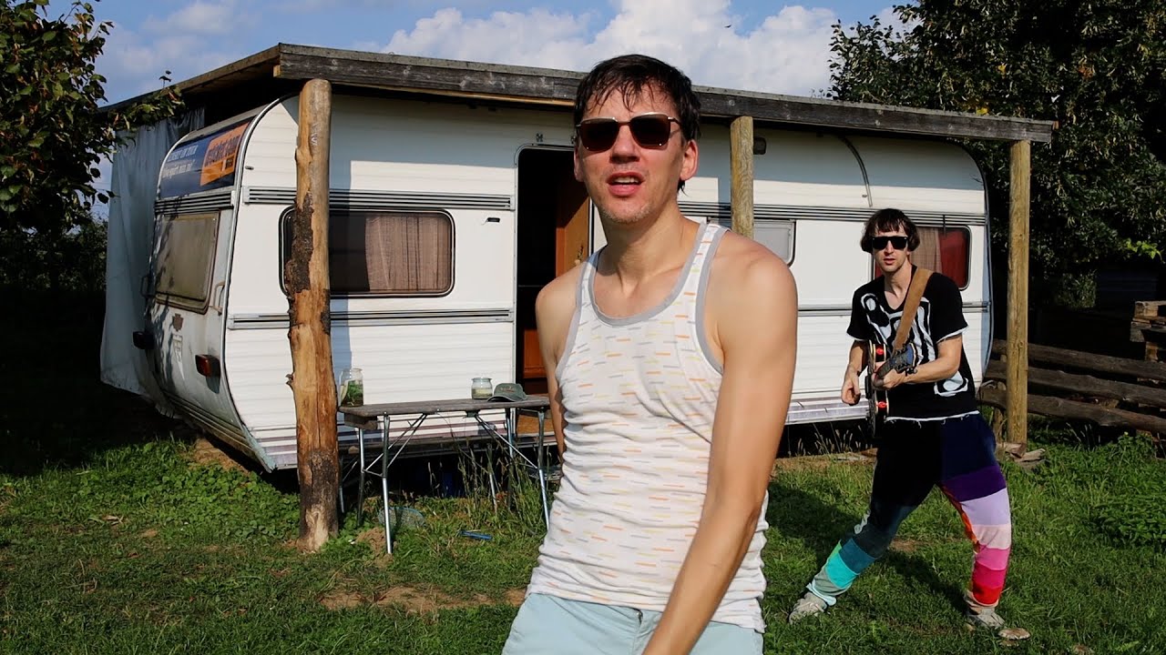 Bernhard Eder feat. Peter Piek - 91 (Offical Video)
