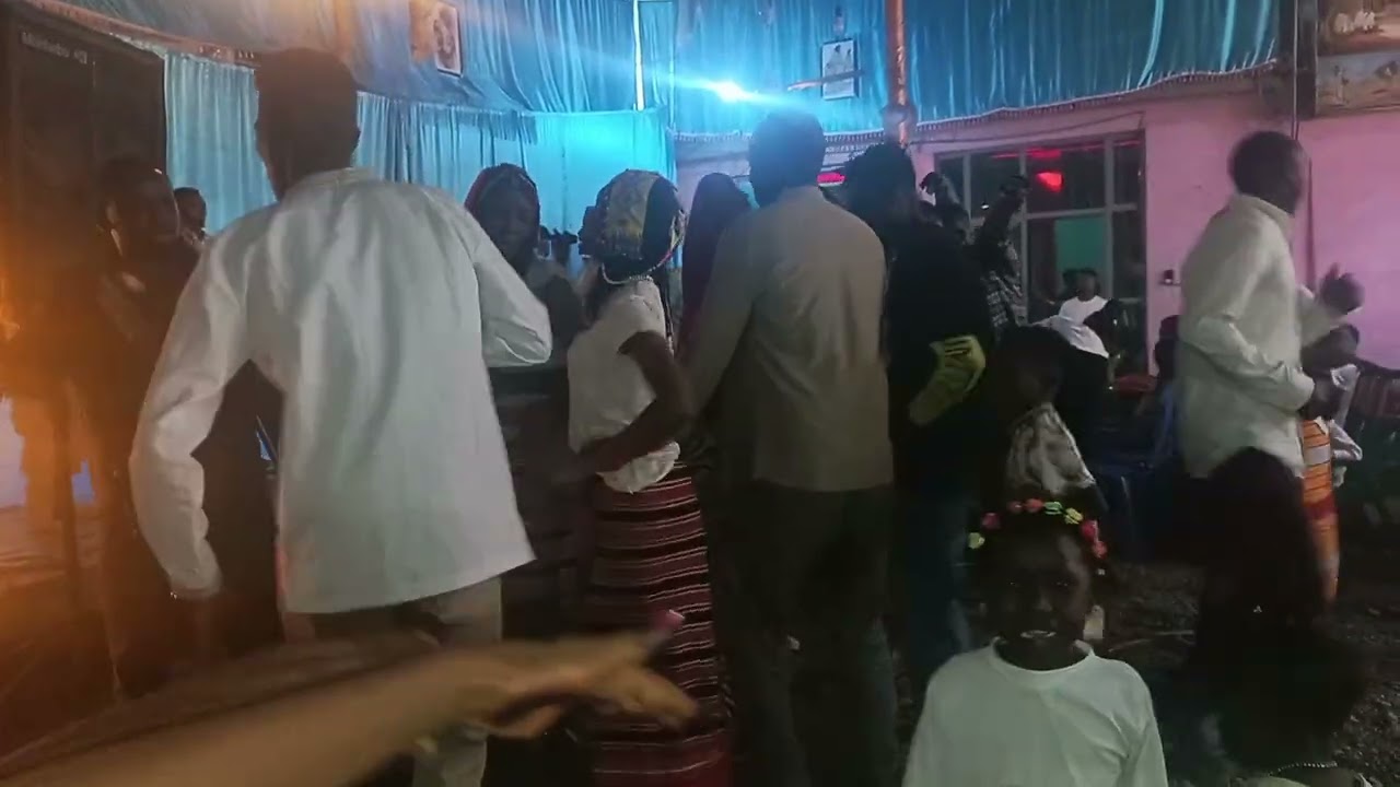Anni (sollo gashiti)anana shodoba uya shiraro (selam hotel)