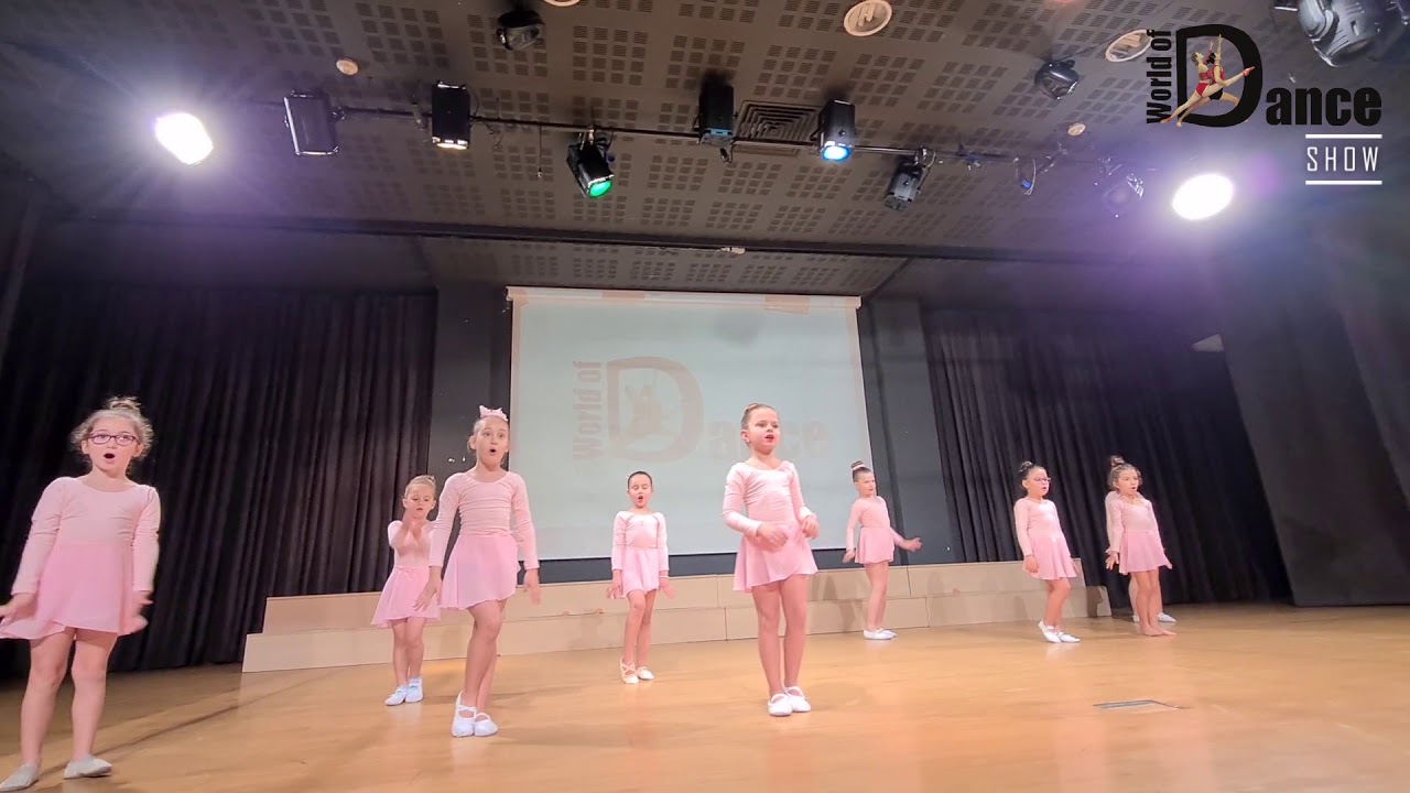 Frank Sinatra - Let It Snow! Let It Snow! Let It Snow! Choreography
