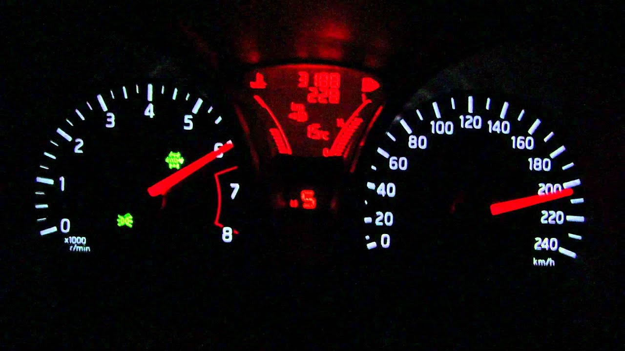 Nissan Juke 1.6 DIG-T (190 PS) 4WD CVT Acceleration 0-210 km/h (Manual mode)