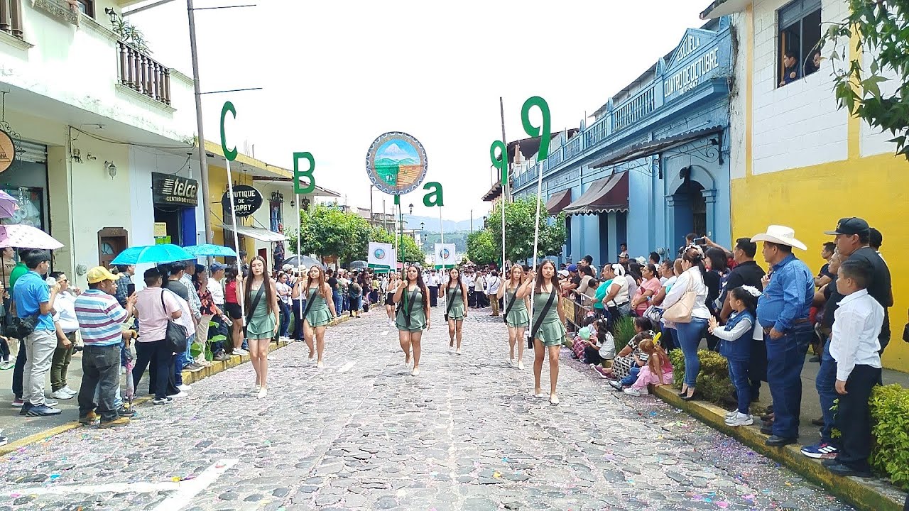 Desfile 4 Octubre 2025 Coscomatepec De Bravo Veracruz 212 aniversario de la ruptura del sitio   