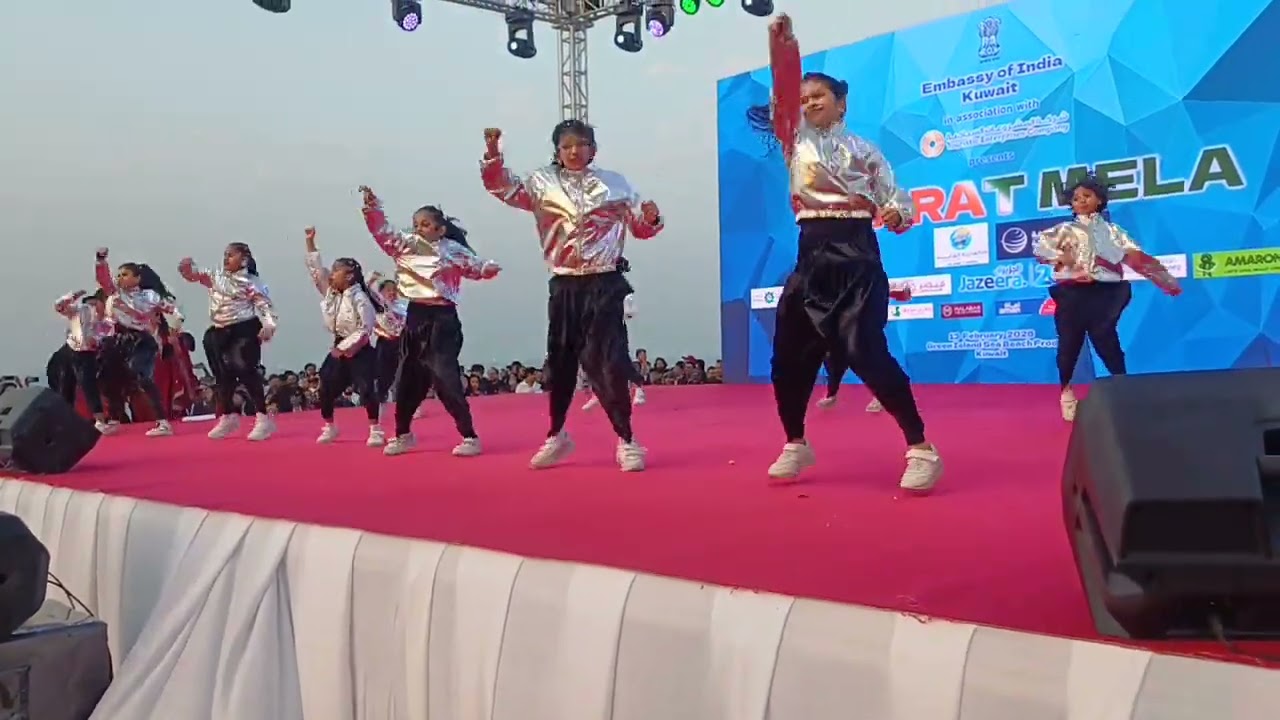 bacchon ka dancing look. naye Andaaz mein