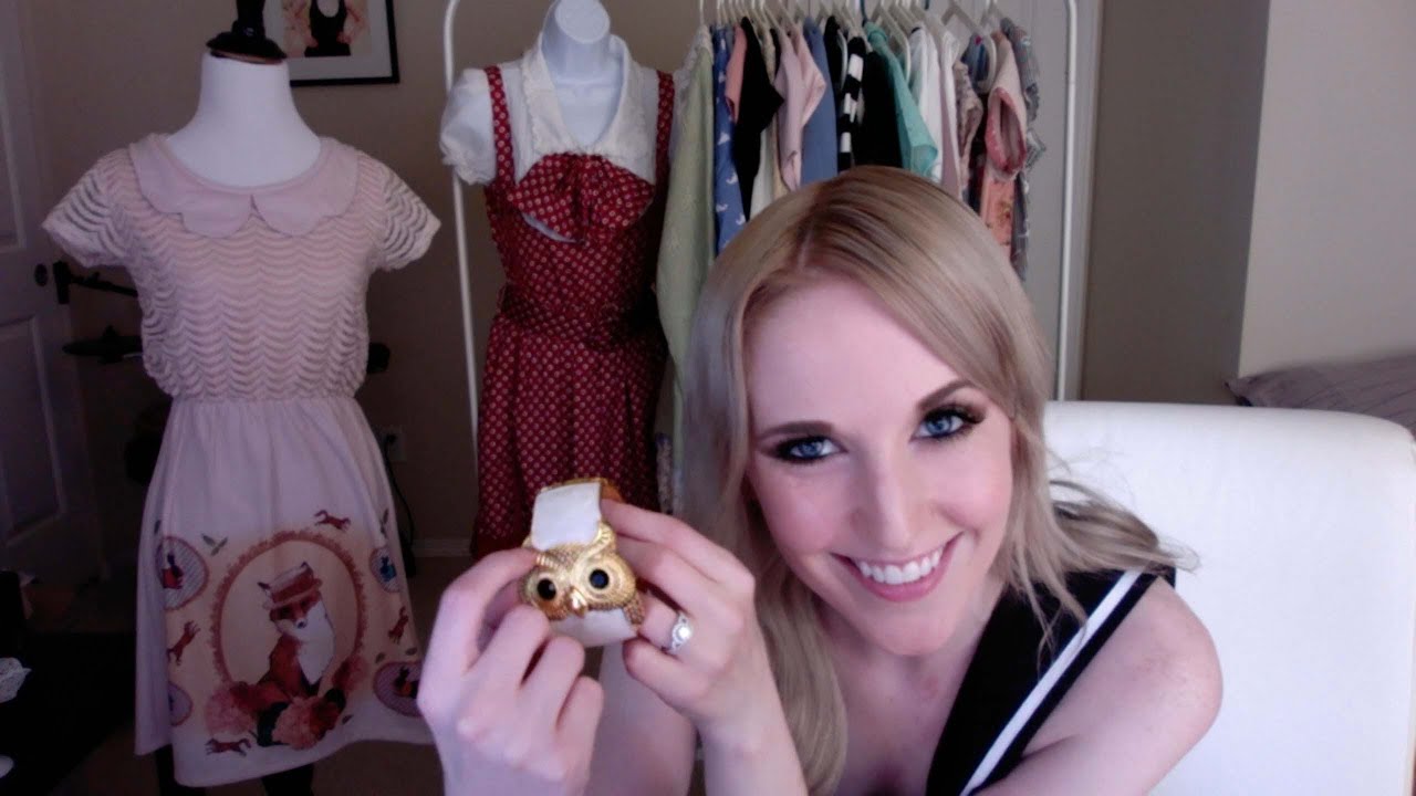 Binaural ASMR Clothing Store Roleplay