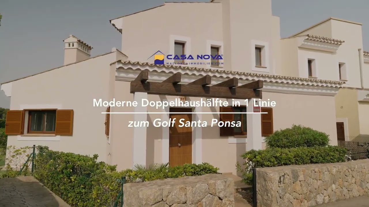 Moderne Doppelhaushälfte in 1. Linie zum Golfplatz