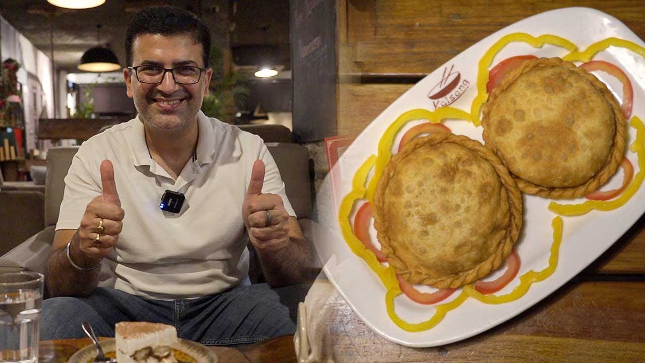 Dehradun's Famous KALSANG Restaurant I Tibetan Cuisine I Shabaley + Devil's Momo + Shapta + Tingmo