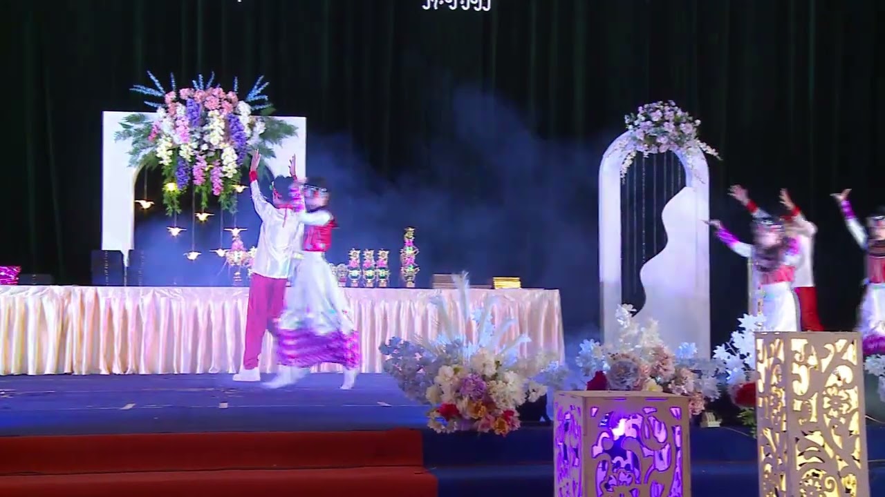 မူလတန်း ပထမဆုရ Grade 5 သမီး​လေး/သား​လေးများ၏ လီဆူးအက