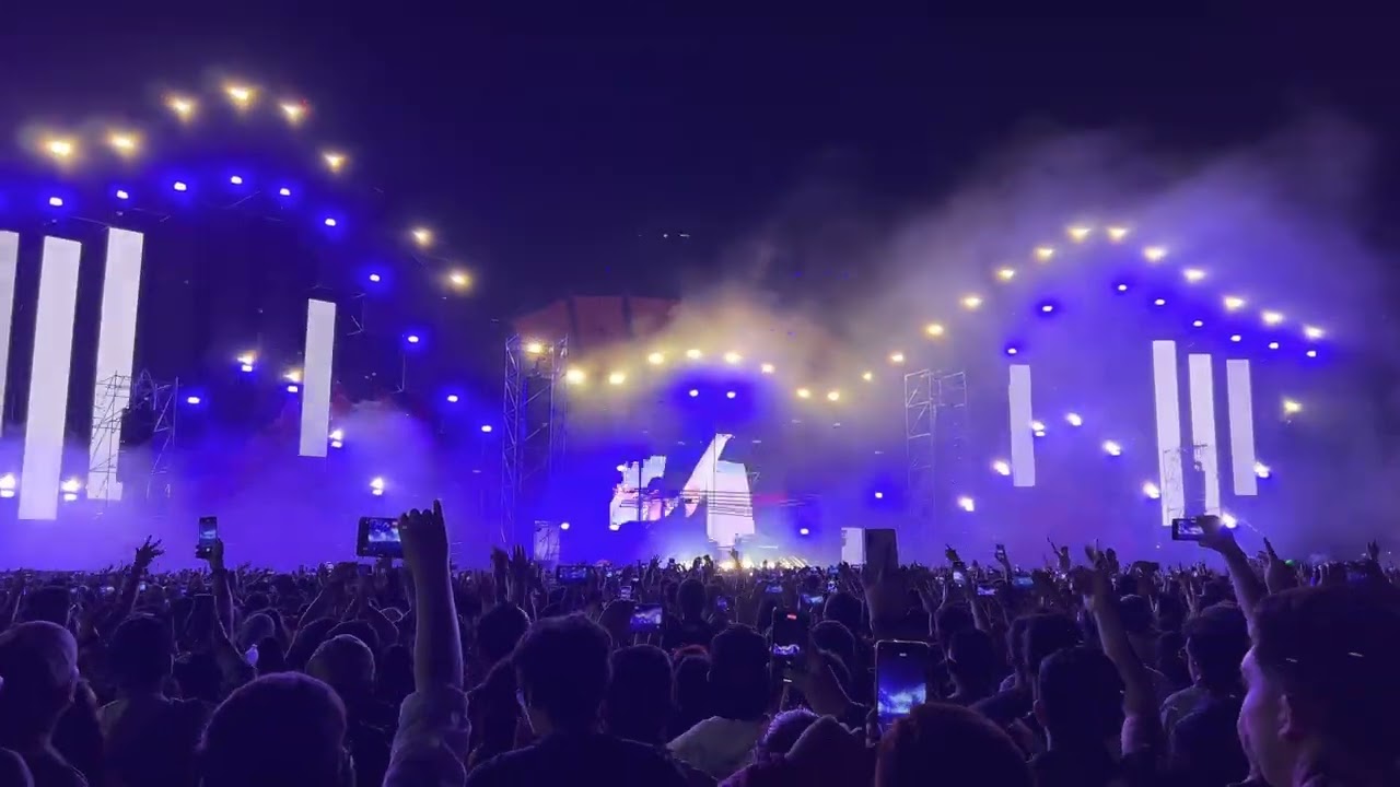 Quevedo: Bzrp Music Sessions, Vol. 52 Quédate en Creamfields Chile 2022