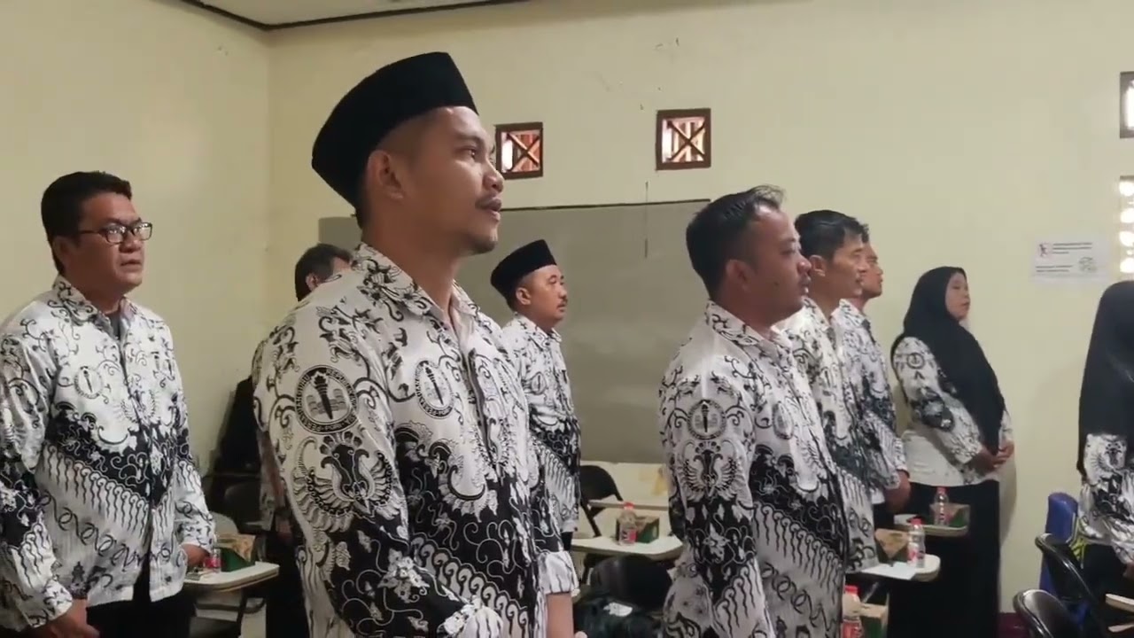 PELANTIKAN PENGURUS DAN SATGAS PGRI CABANG JAMPANGKULON|PGRI BERSINERGI 