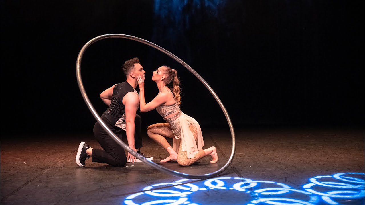 Duo Crystal Circles - Duo Cyrwheel Full Act
