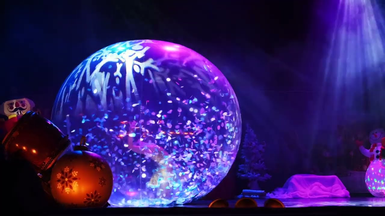 POLARIS - Le cirque de Noël poétique et lumineux - par le Duo LYODJI