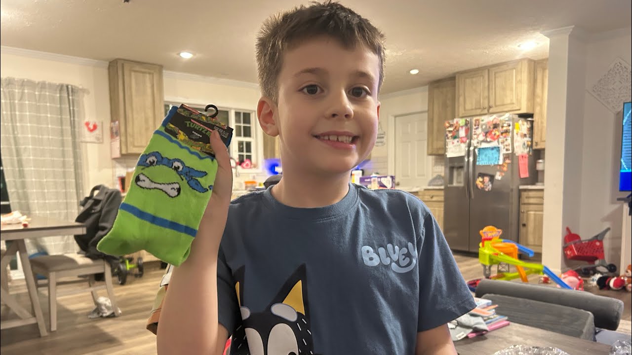 RJT gets Leonardo socks 