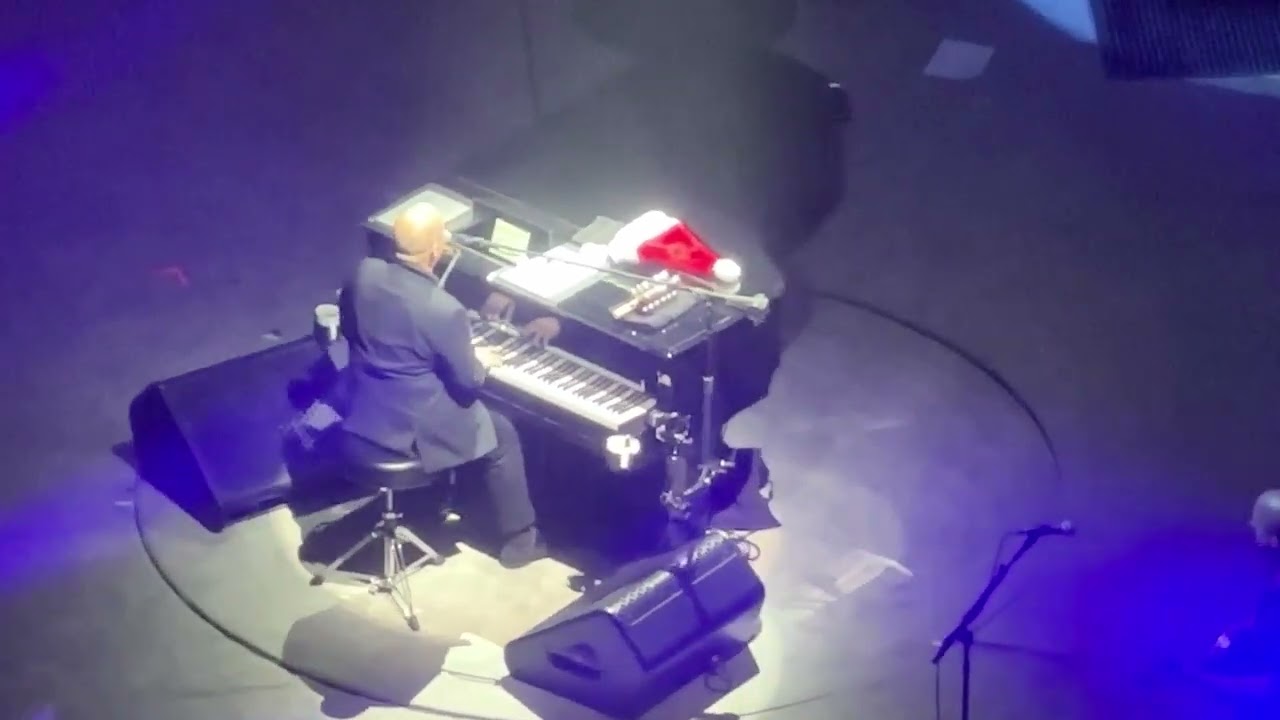 Piano Man   Billy Joel   December 19th 2023 MSG Residency
