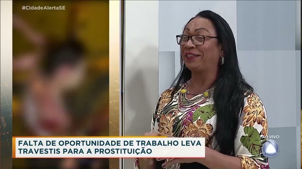 Falta de oportunidade de trabalho leva travestis para a prostituição - Cidade Alerta