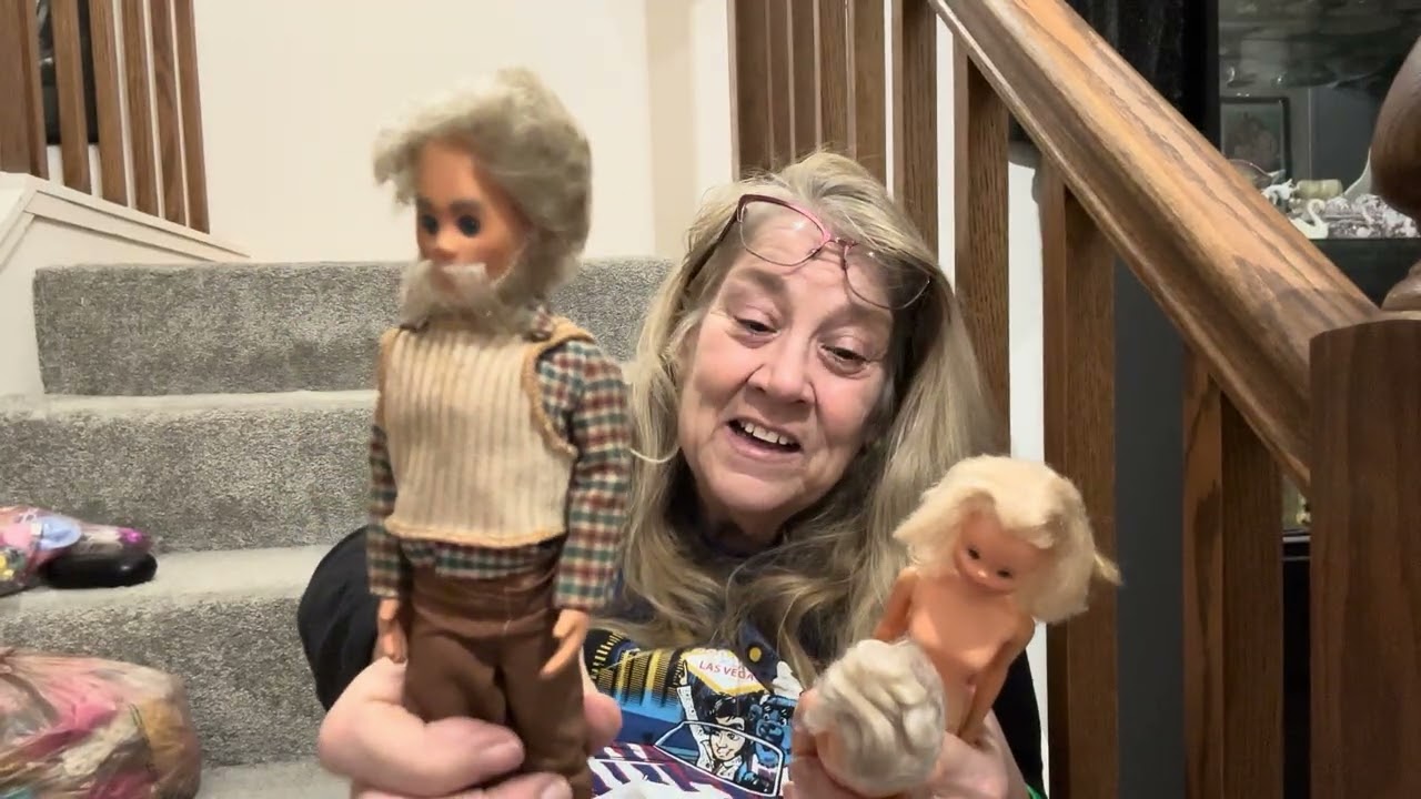 Stair chronicles-Vintage Barbies!