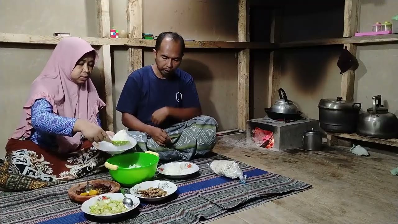 MENU MAKAN HARI INI! TUMIS SAWI IKAN ASIN DAN SAMBAL SUDAH BIKIN NIKMAT LUAR BIASA