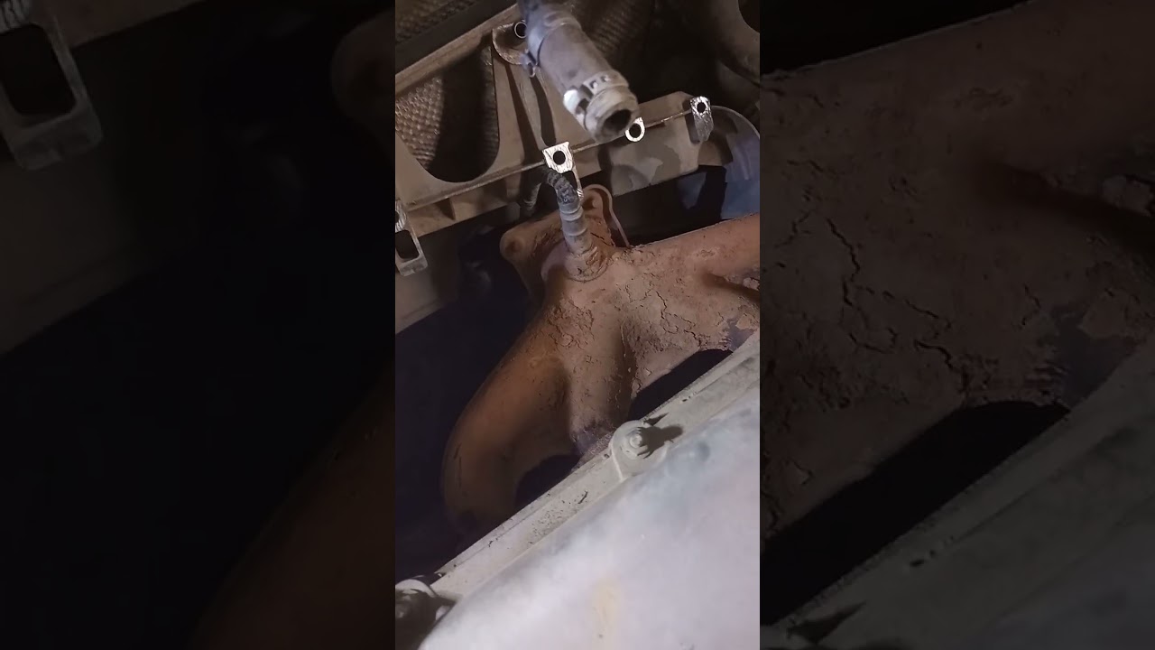 COMO DESARMAR PARA SACAR TAPA DE CILINDRO DE UN BORA 2.0   (parte N*1 el desarmado)