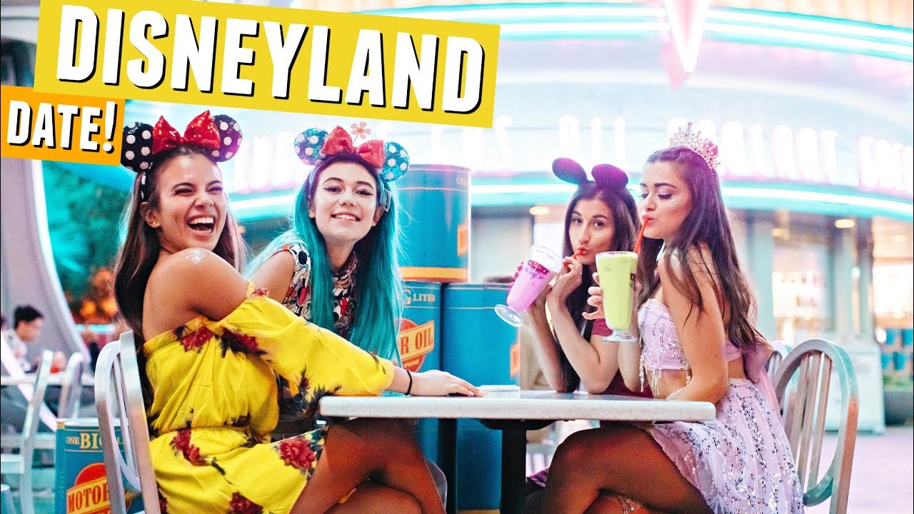 Your favourite youtubers go to Disneyland!
