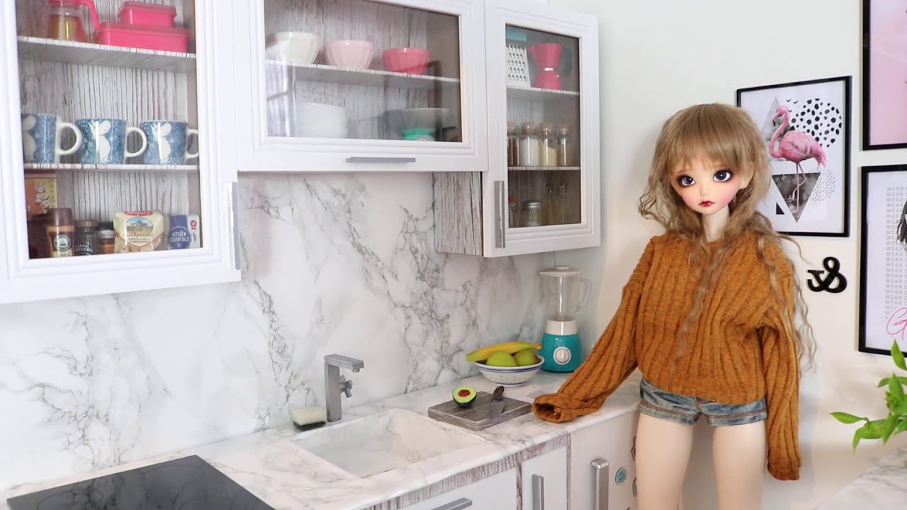 Doll room and 1/3 size BJD dollhouse